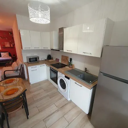 Cosy Idealement Situe Parking Prive Apartmán